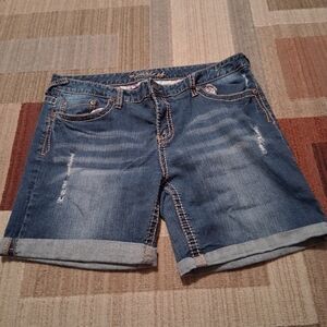Women's Maurices shorts